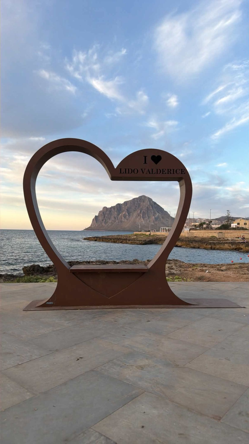 holzhof in italia Installazione Selfie Point in alluliminio per la valorizzazione del territorio - Sicilia