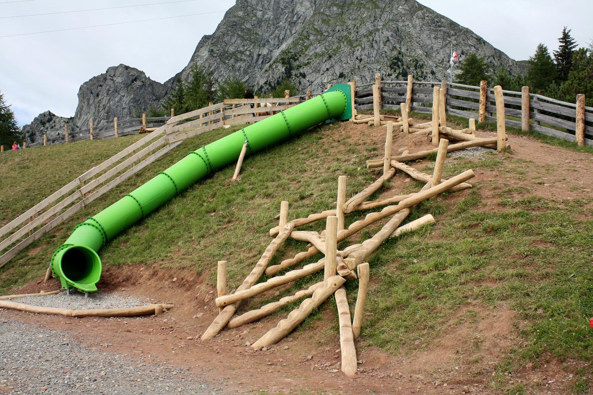 aree ludiche customizzate parco giochi diffuso merano 2000