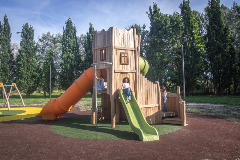 holzhof in italia Torretta gioco per bambini, ideale per parchi comunali e giardini scolastici - Lucca