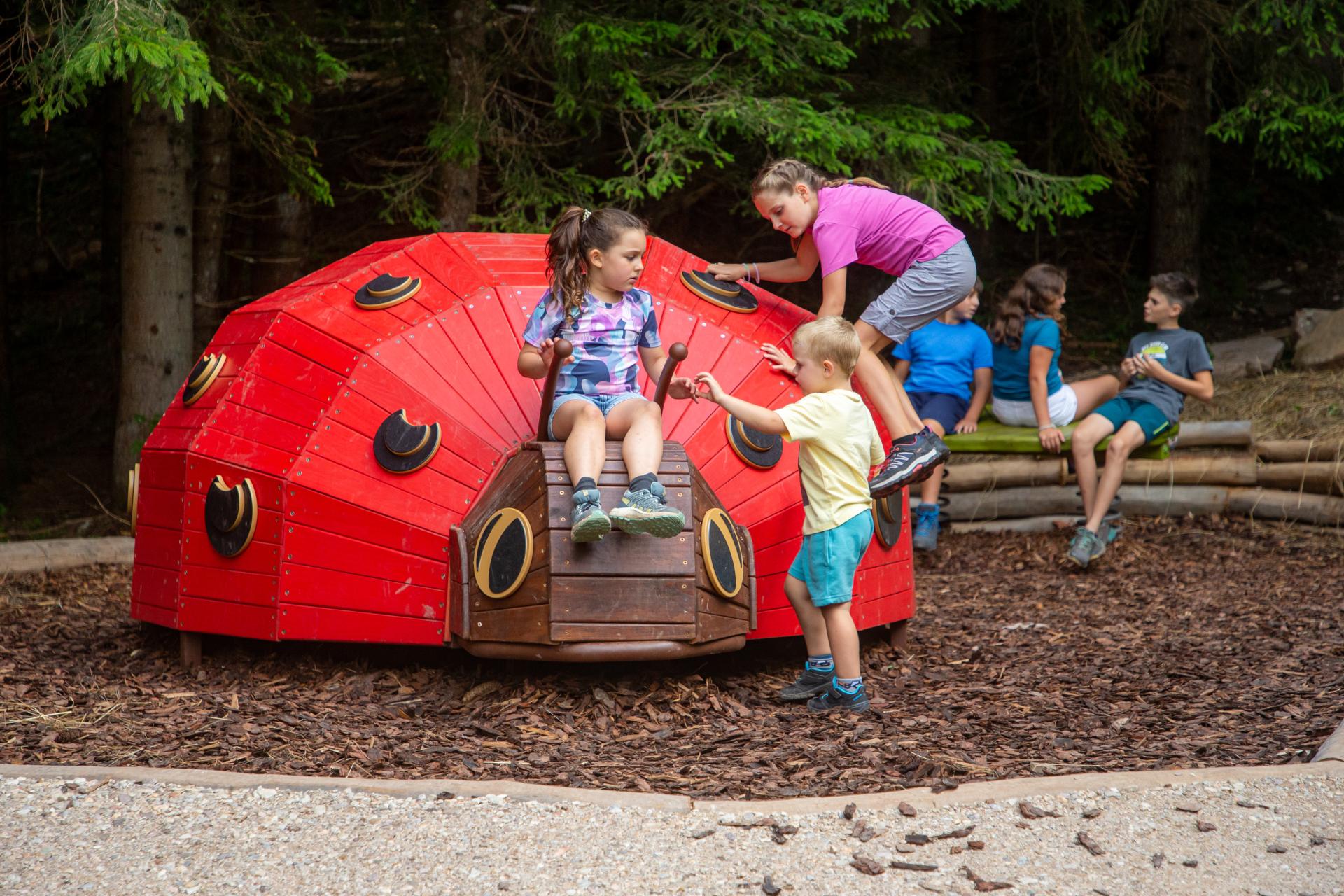 in paganella un nuovo parco giochi diffuso