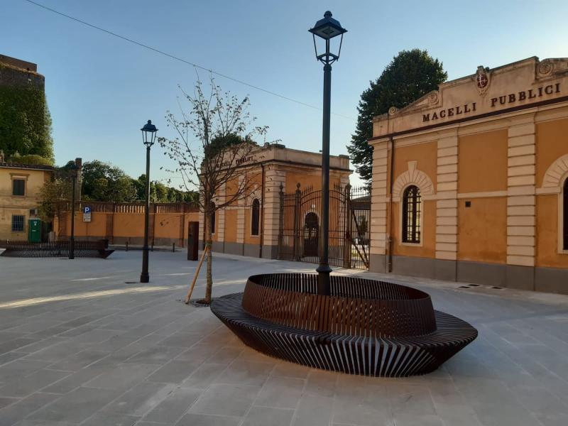 holzhof in italia Panchine linea Fenicia per arredo urbano e aree relax - Pisa