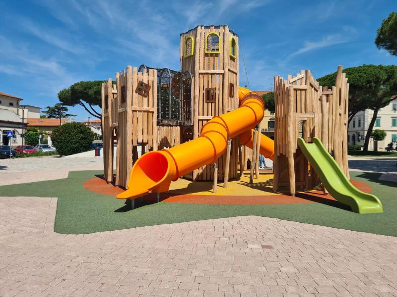 aree ludiche customizzate parco giochi su misura cecina